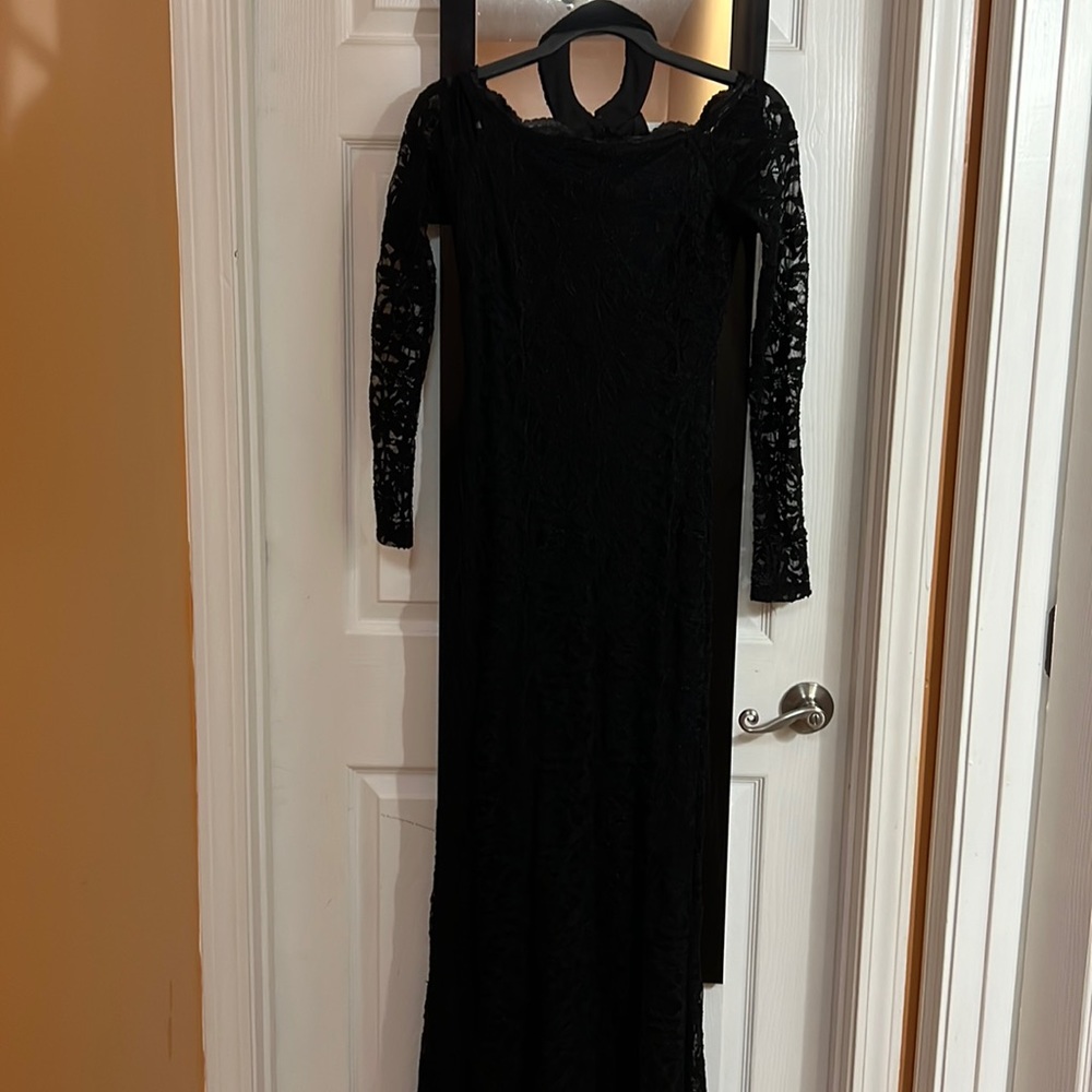 Beautiful black evening gown with flower stitching, true to size, worn once